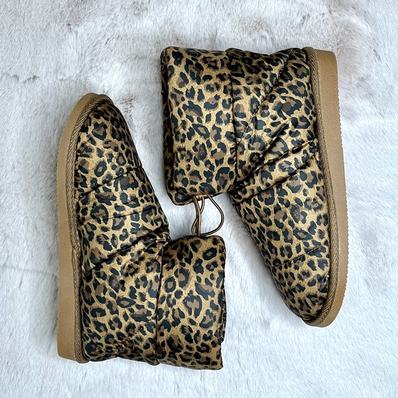 JustFab Juno Fuzzie Drawstring Bootie Leopard-NWT - Picture 6 of 6